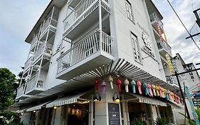 วัวลาย บูทีค โฮเท็ล (WUA LAI Boutique Hotel - Chiang Mai)